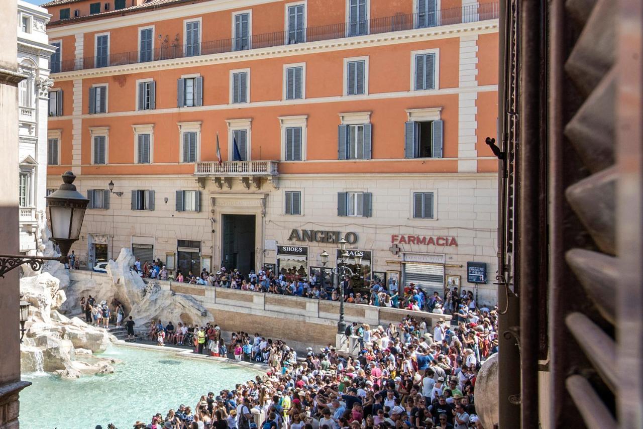 La Finestra Su Fontana Di Trevi - Charming View Apartment Rome Luaran gambar