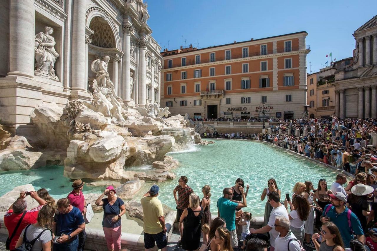 La Finestra Su Fontana Di Trevi - Charming View Apartment Rome Luaran gambar