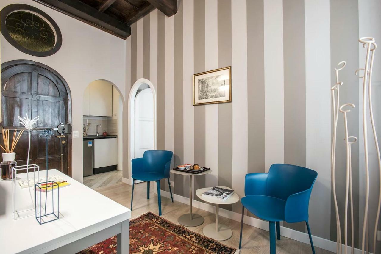 La Finestra Su Fontana Di Trevi - Charming View Apartment Rome Luaran gambar