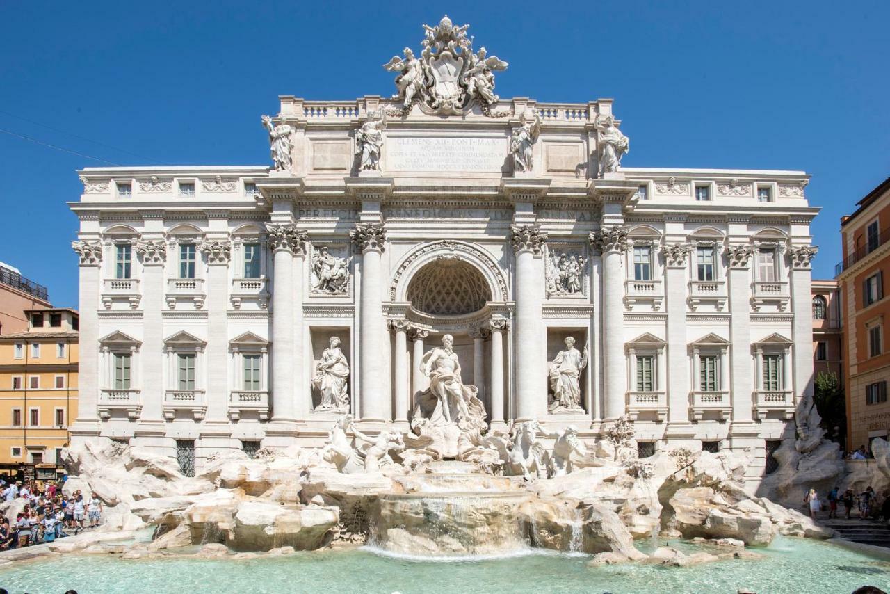 La Finestra Su Fontana Di Trevi - Charming View Apartment Rome Luaran gambar