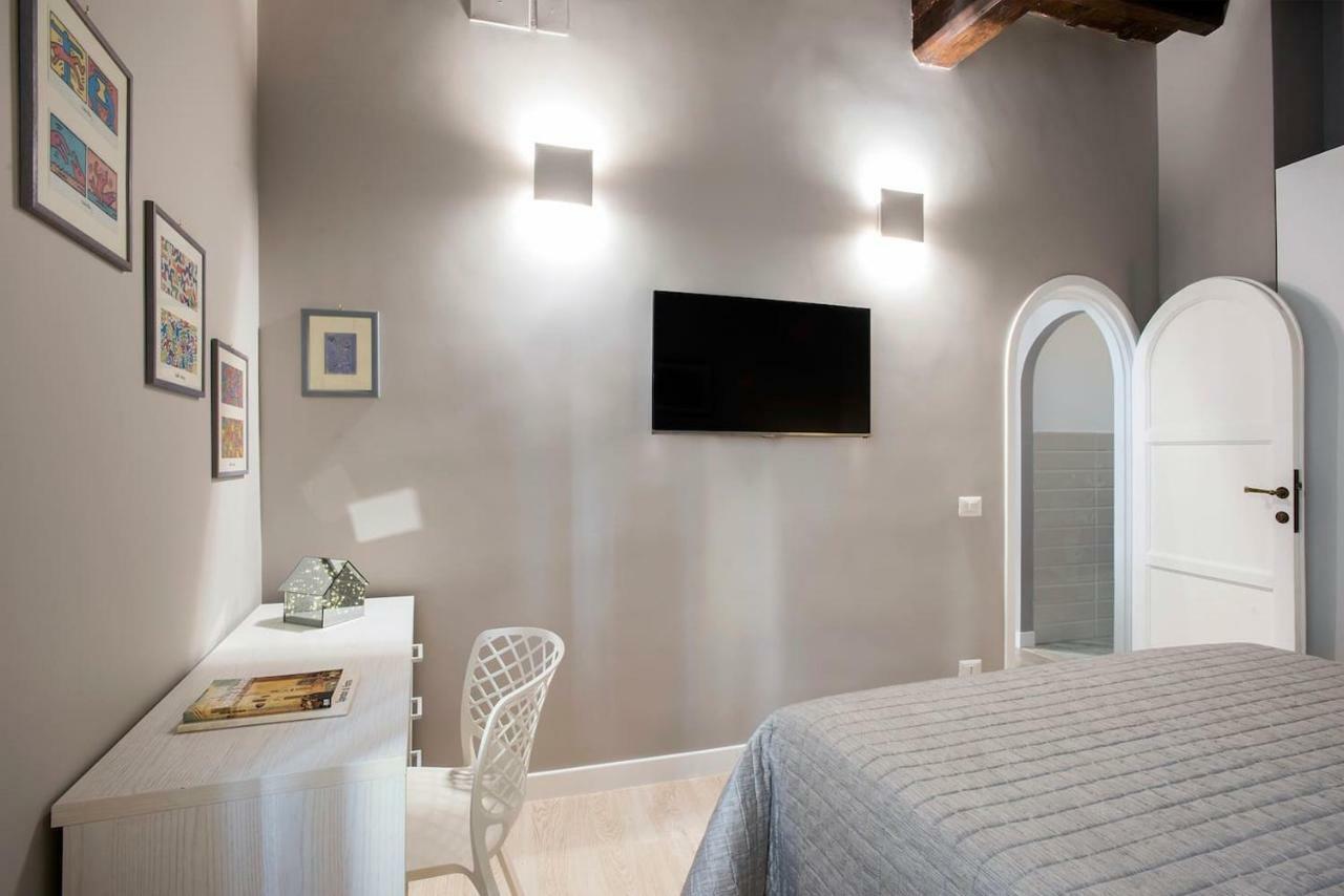 La Finestra Su Fontana Di Trevi - Charming View Apartment Rome Luaran gambar