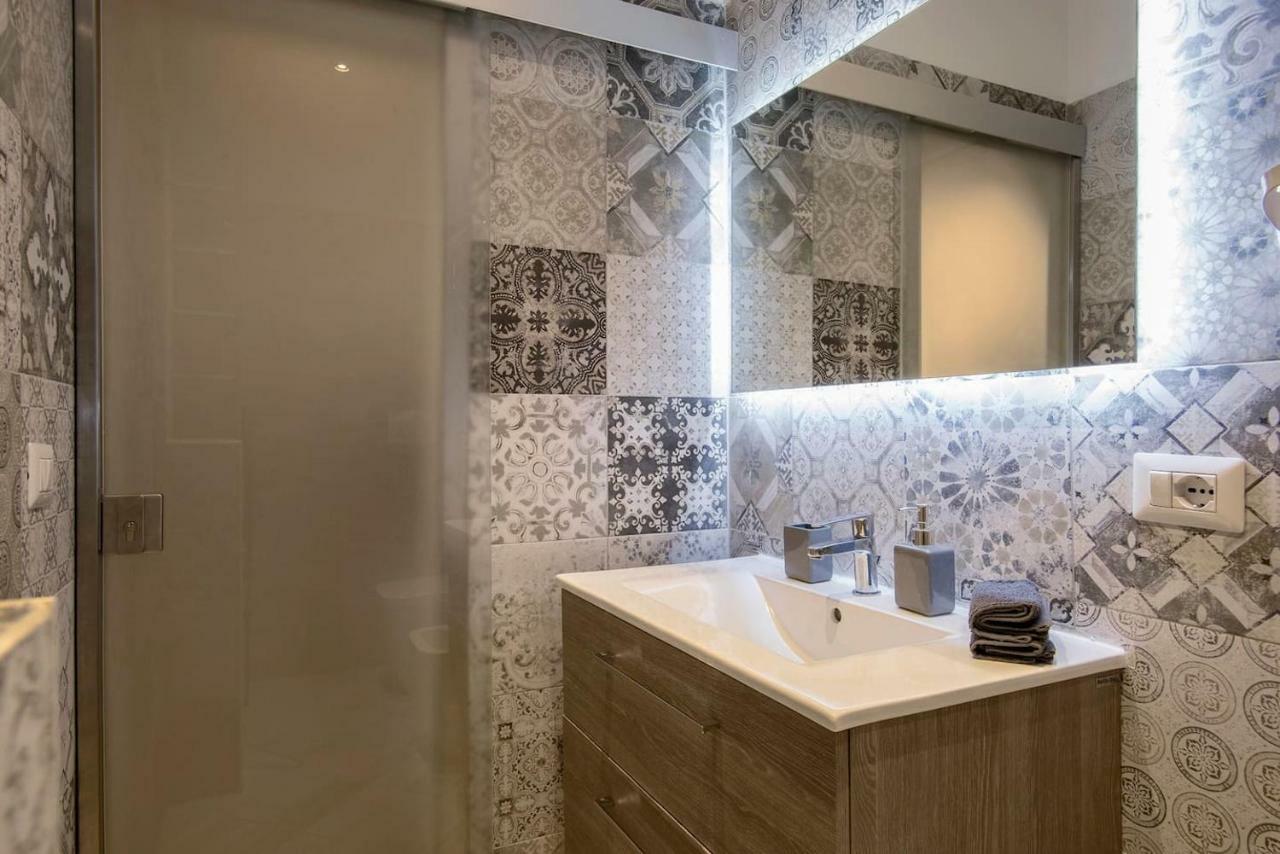 La Finestra Su Fontana Di Trevi - Charming View Apartment Rome Luaran gambar